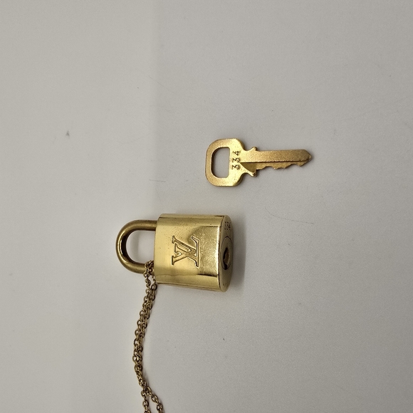 Louis Vuitton Brass Lock Chain Necklace | - Picture 1 of 5